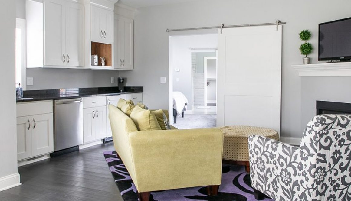 MOTHER/FATHER-IN-LAW SUITE